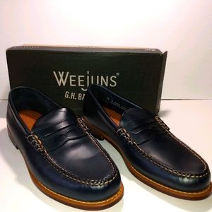 G.H. Bass-Weejuns Navy Blue Size 10